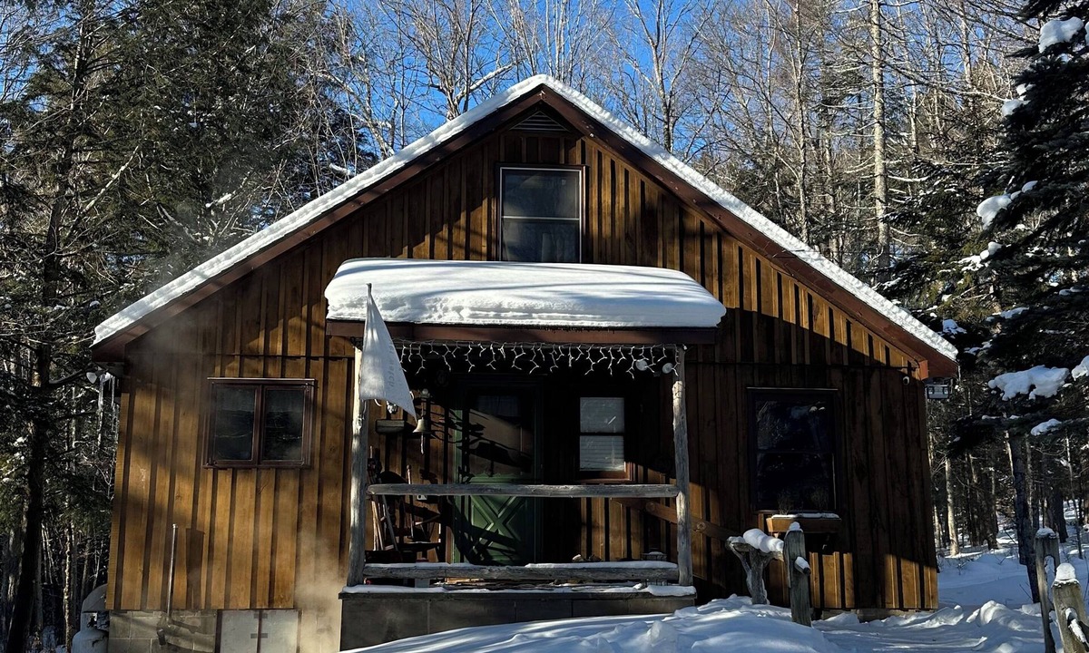 Indian Lake Cabin | Cedar River Cabin/Cozy 3 BR Getaway – Close to Gore Mt, Trails & Town!