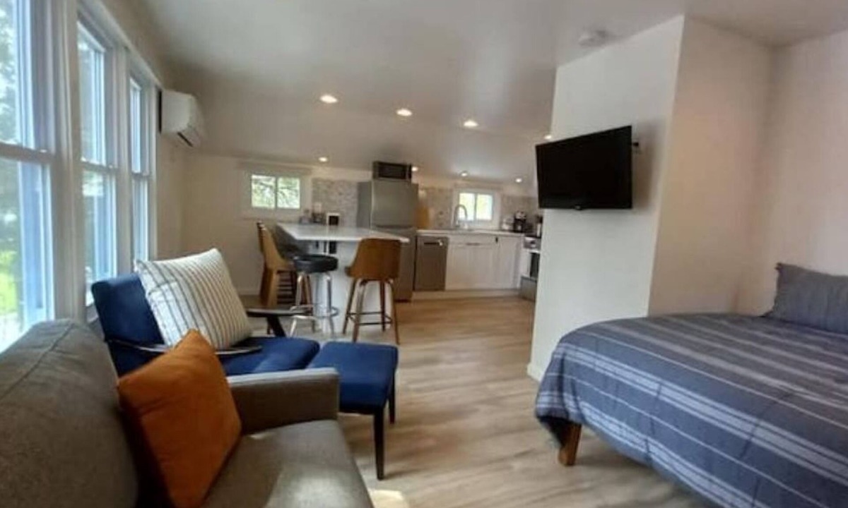 Beulah Apartment | Cedar Tree Inn