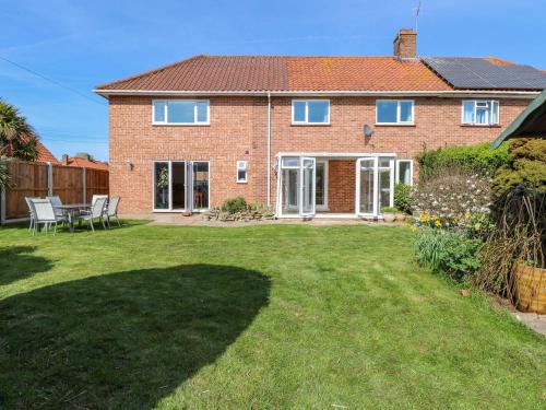 Norwich House | Cedar View