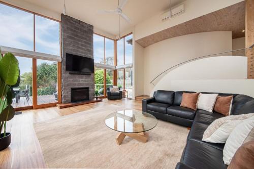 McCrae House | Cedar Views in McCrae