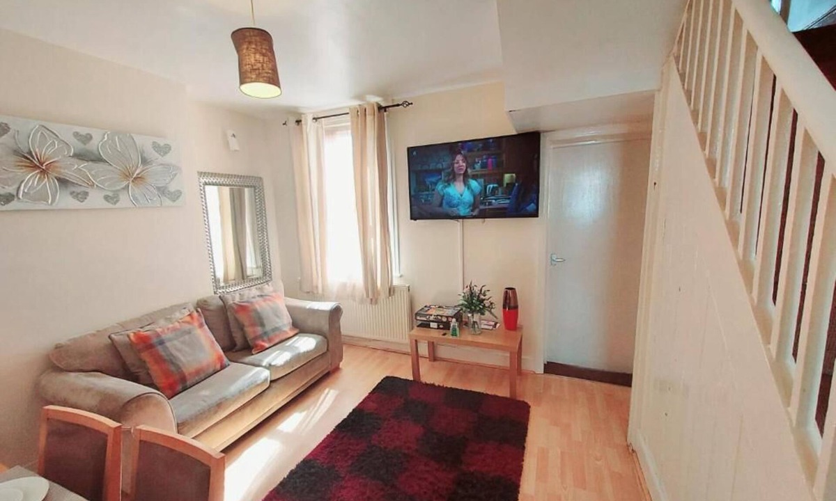 Chatham House | Cedar Villa-Perfect For Longer Stays