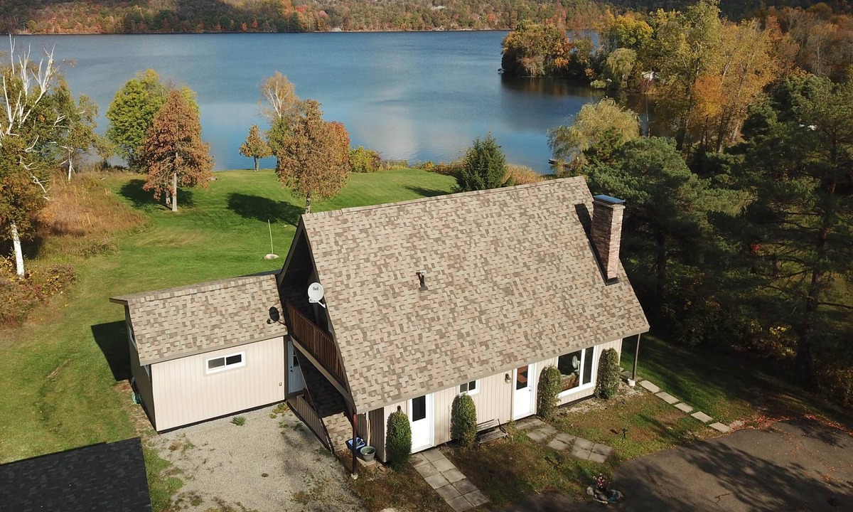 Rideau Lakes House | Cedars | Waterfront Cottage on Westport Sand Lake