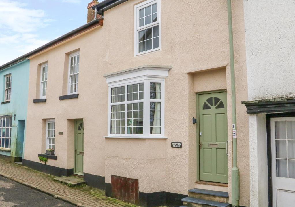 Broadwoodkelly House | Cedarwood Cottage