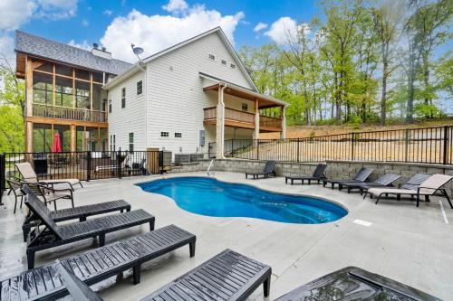 Ridgedale House | Cedarwood Farmstead