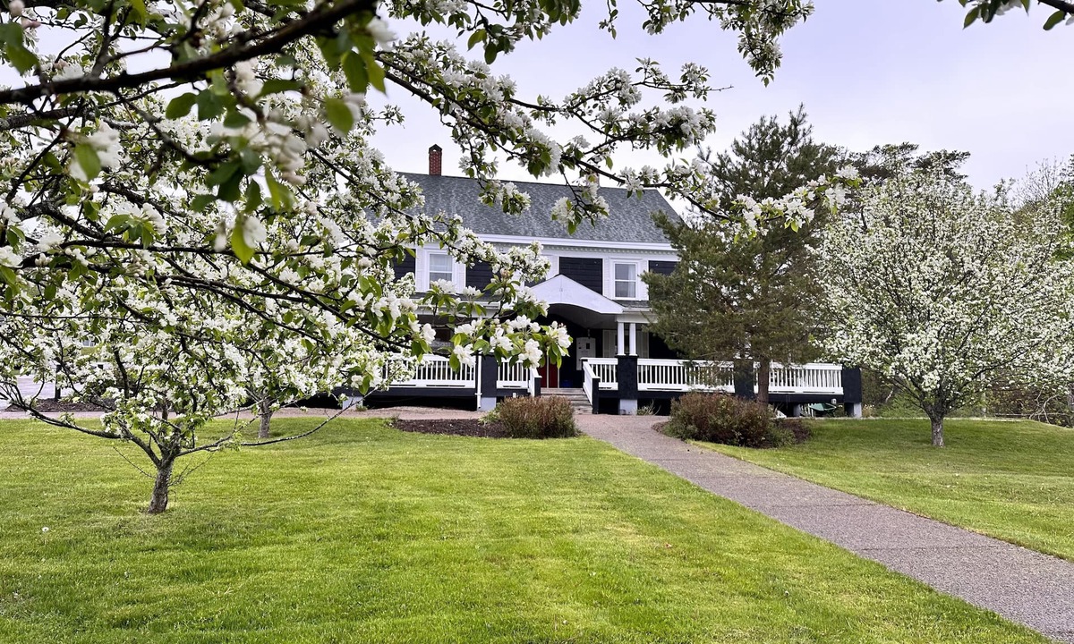 Baddeck Hotel | Ceilidh Country Lodge