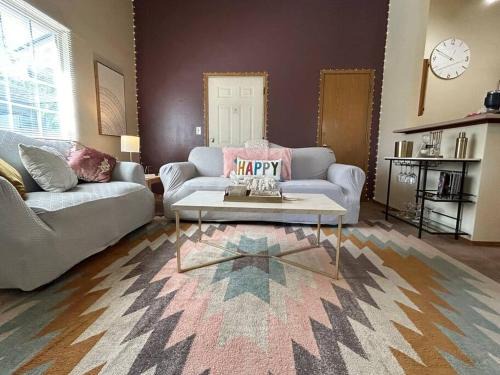 Hillcrest House | Celestial Escape