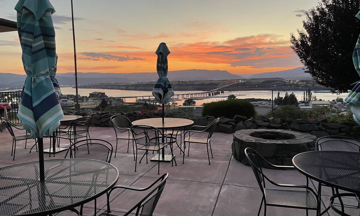 The Dalles Hotel | Celilo Inn