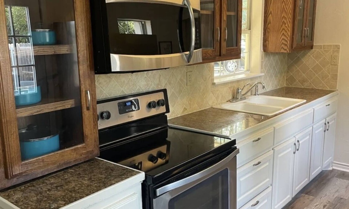 Celina House | Celina’s Casita. Cozy casita close to downtown and it’s pet-friendly!