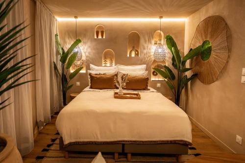 Anatole France Danton Apartment | Cenote Suite - Expérience sensorielle