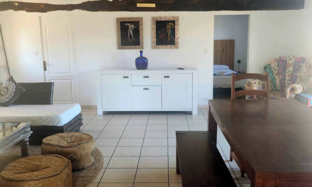 Maisonnais House | Centaur House