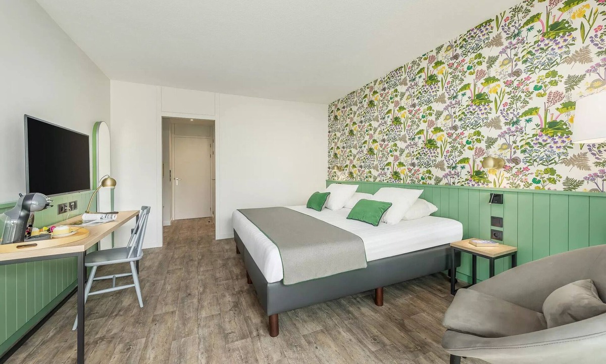 Les Barils Hotel | Center Parcs - Domaine Les Bois-Francs - Premium Room for 2 People