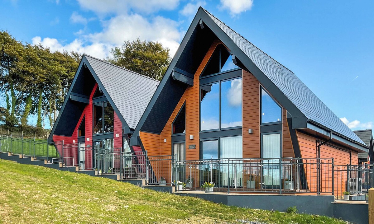 Mydroilin Cottage | Centilen Pedr - Daffodil - UKC7078