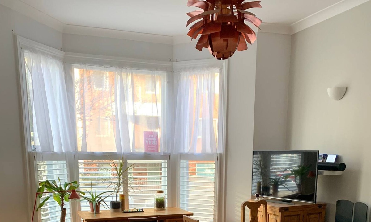 Kilburn Apartment | Central 1-bedroom flat with two beds