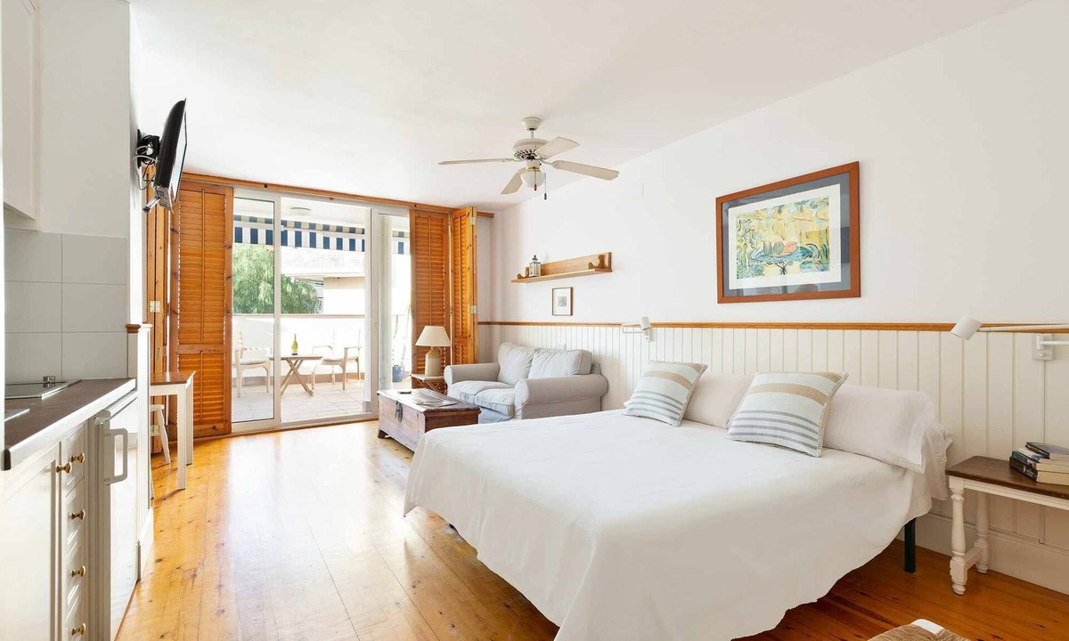Sitges Town Center Apartment | Central - 10 minutes to the beach