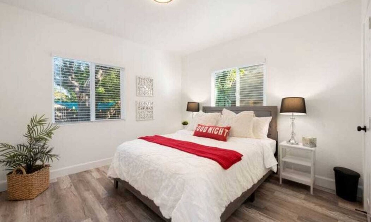 Southeastern Sacramento House | Central 2BR, 1BA & Arcade Crib in the heart of Sac