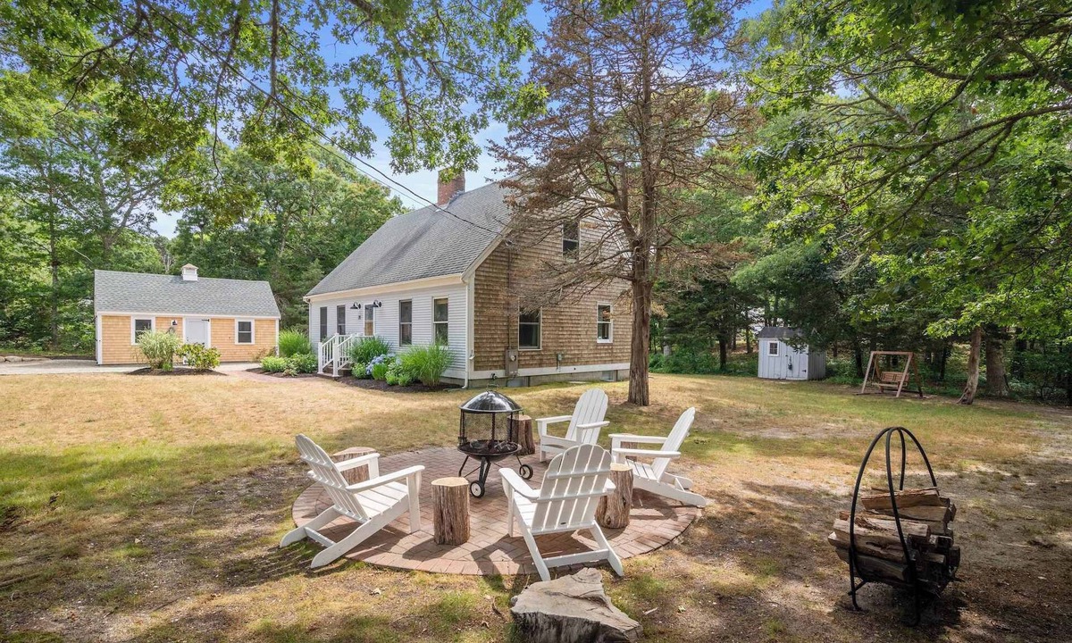 East Orleans House | Central AC Close to Nauset Beach!