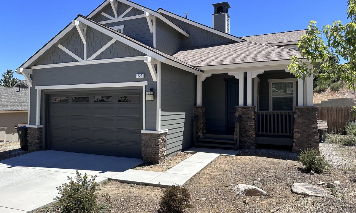 Big Bear House | Central AC! Modern Mountain Getaway in Big Bear: Hot tub, Games, Firepit, BBQ