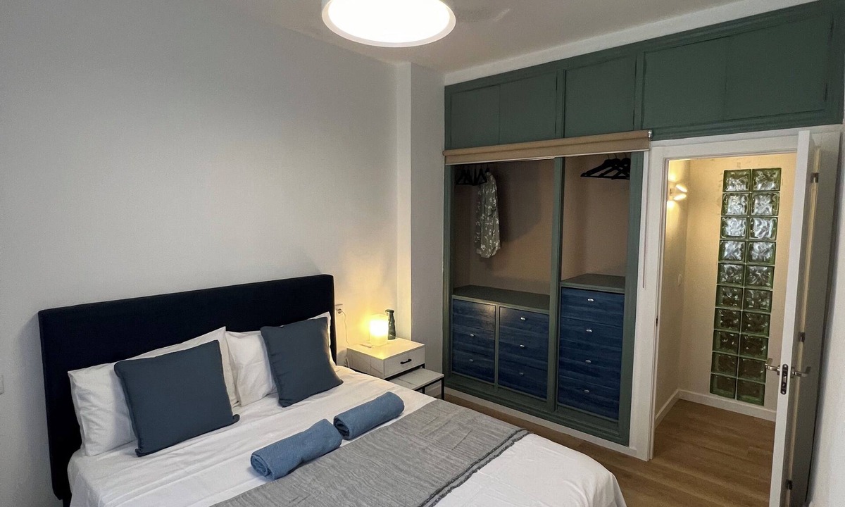 Campoamor Apartment | Central apartment for remote work & seasonal stays