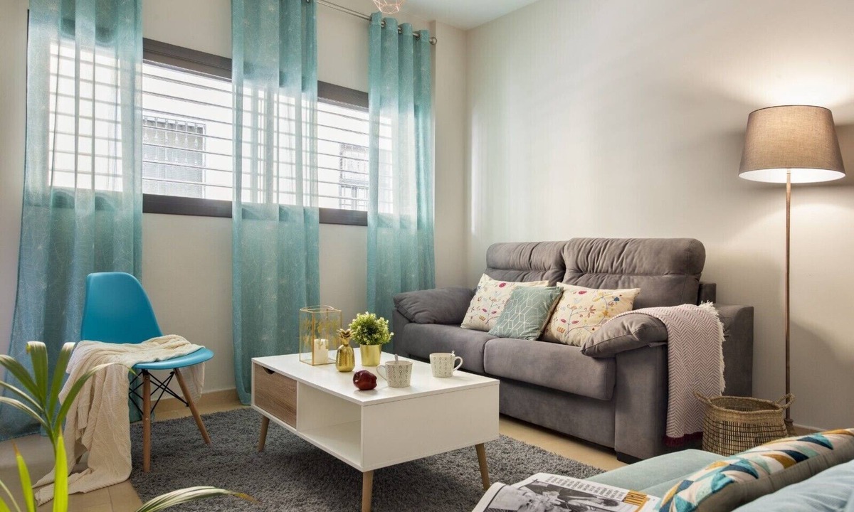 Santa Catalina House | Central Apartment in Seville with Wi-Fi, Air Conditioning, and Optional Parking
