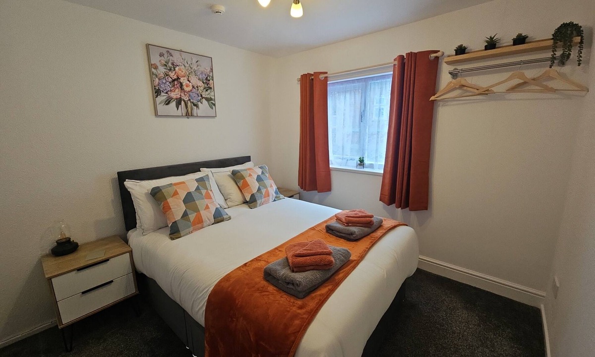 Atherstone Apartment | Central Atherstone, Modern Apartment