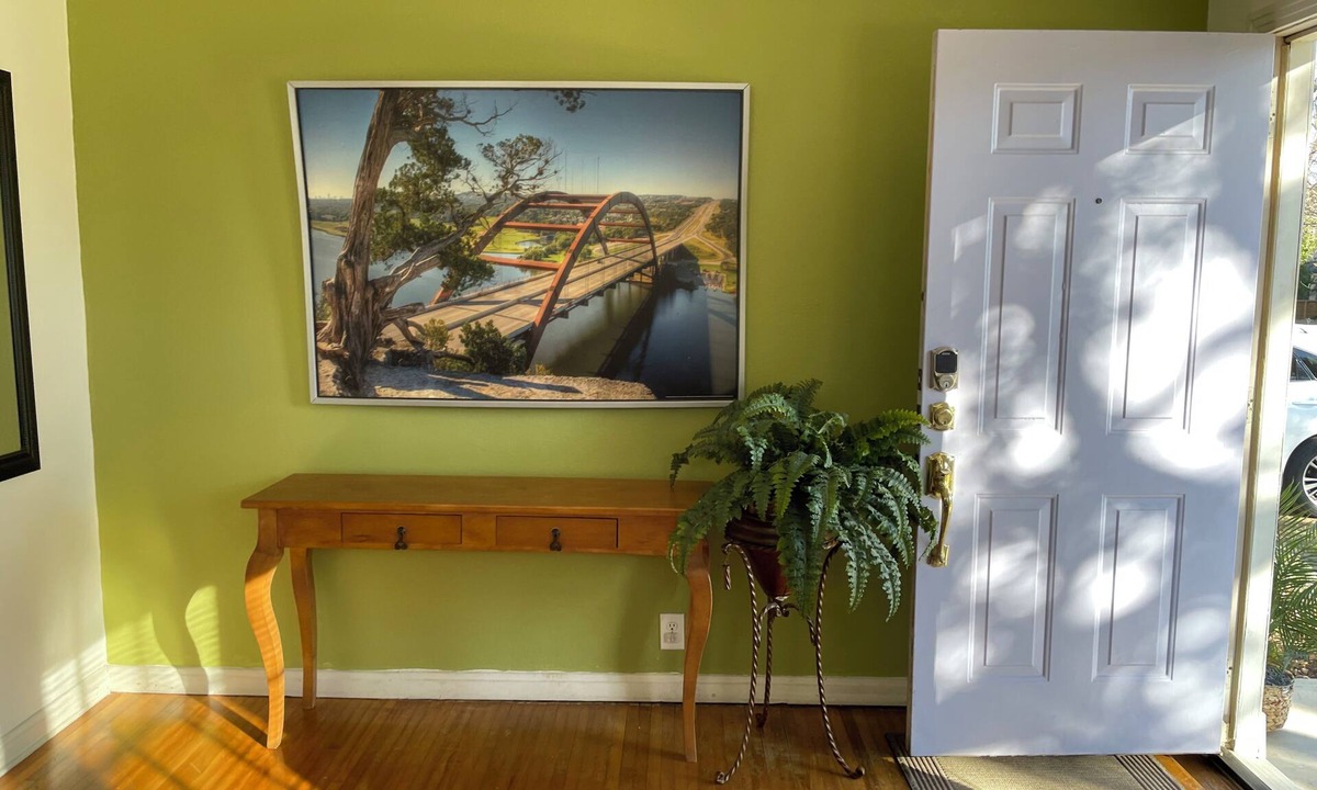 Oakmont Heights House | Central Austin - Walk to Park, Cafes, Pools Near Downtown, Major Employers