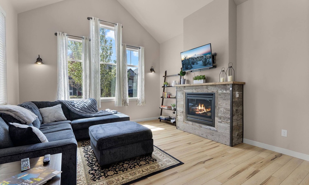 Old Farm District House | Central Bend 3BR | Pet-Friendly | 30+ Day Stay