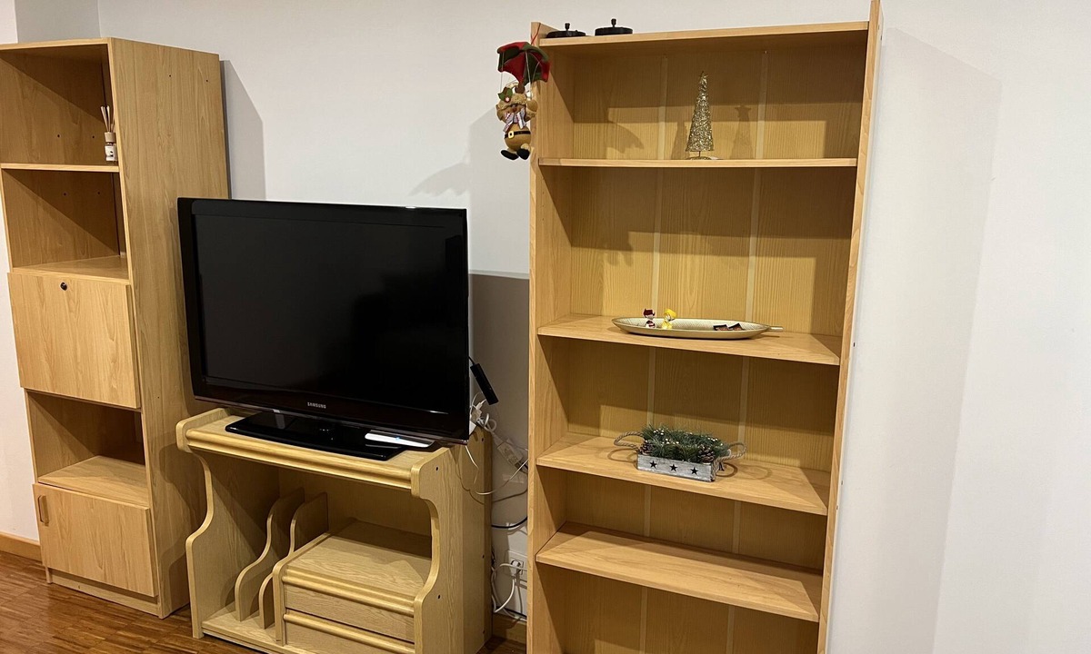 Castello de la Plana Apartment | Central, cozy studio, close to tourist attractions and 7 km from the beach