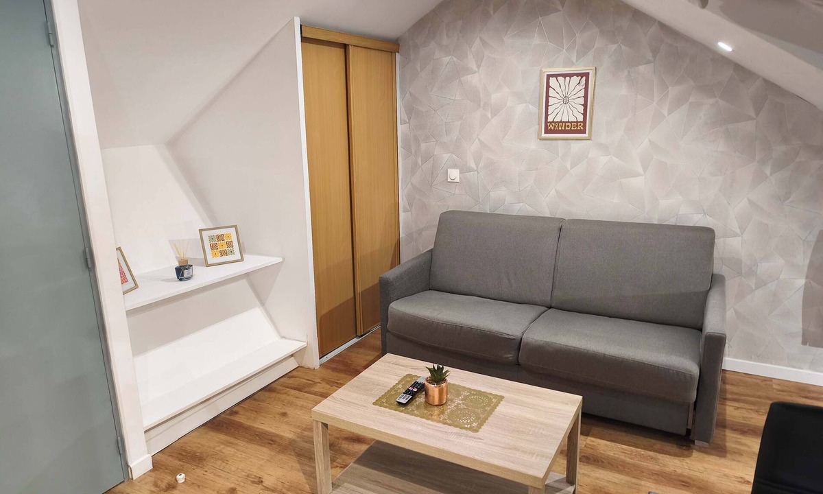 Charleville-Mezieres Apartment | Central Charleville-Mézières Studio with Parking