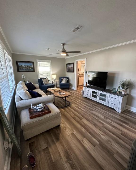 Hanahan House | Central Charleston Area Hideaway