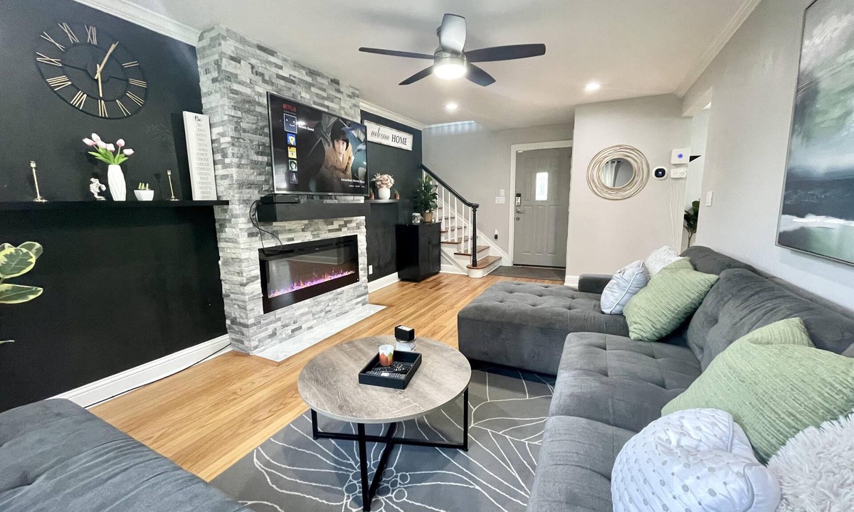 Cleveland UCD Villa | Central/Convenient/Comfort