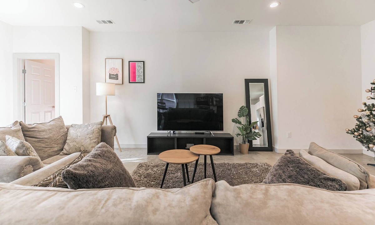 South Dallas - Fair Park House | Central Dallas 5min to Down town/Deep Ellum