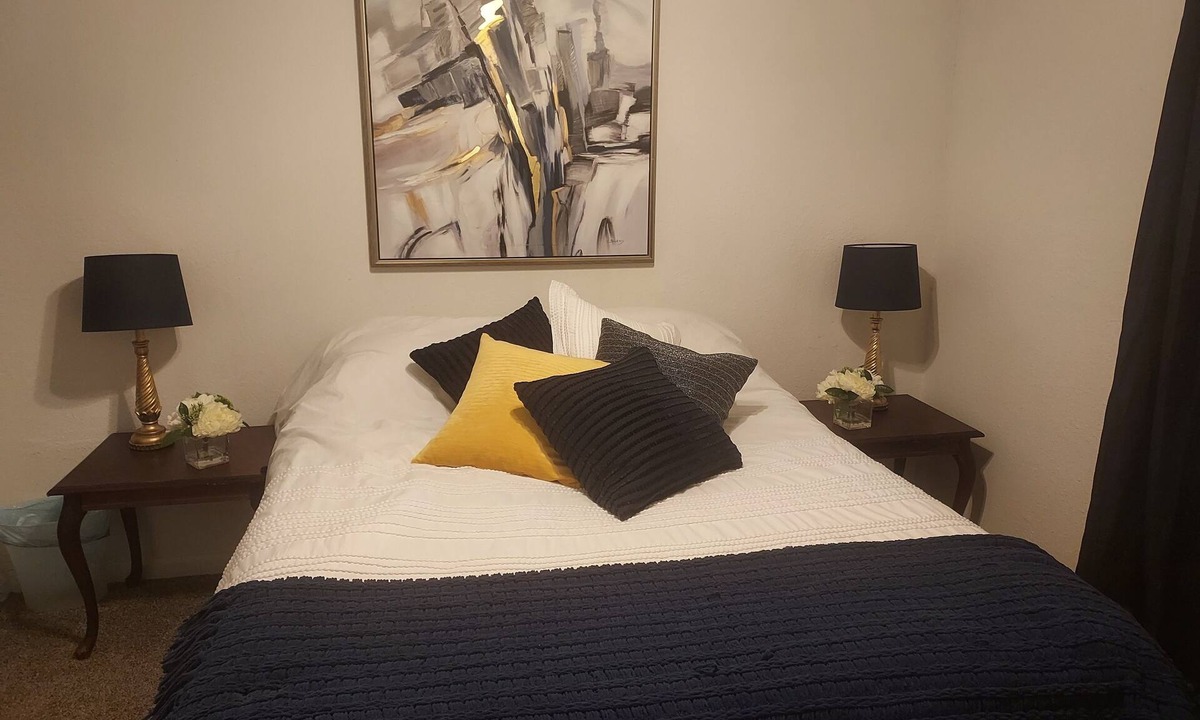 Del Mar House | CENTRAL employee housing with MANCAVE