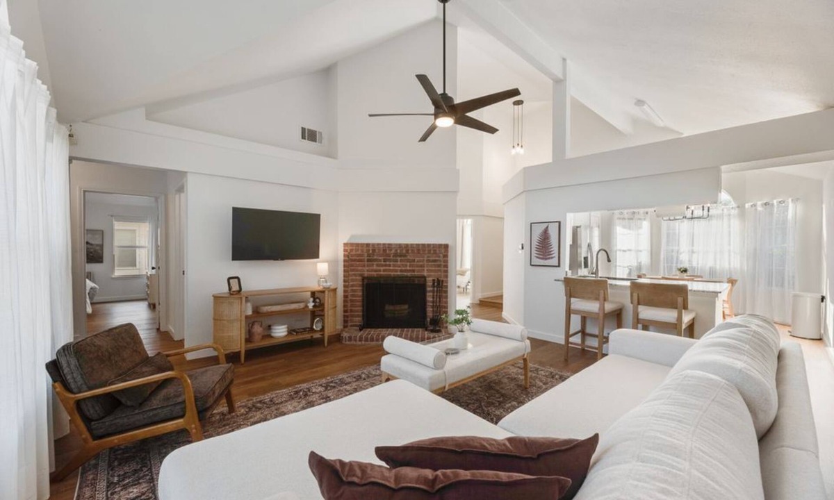 Frisco House | Central Frisco Single Story 3BR Sleep 8 Fully Fenced Backyard