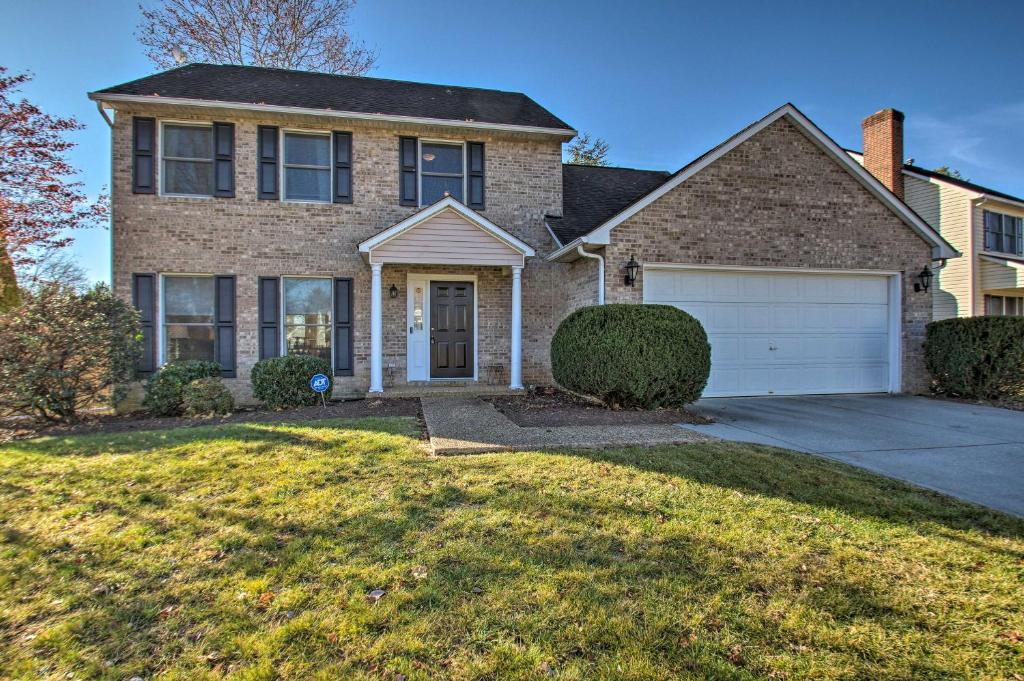Harrisonburg House | Central Harrisonburg Home w/Fenced-In Yard!