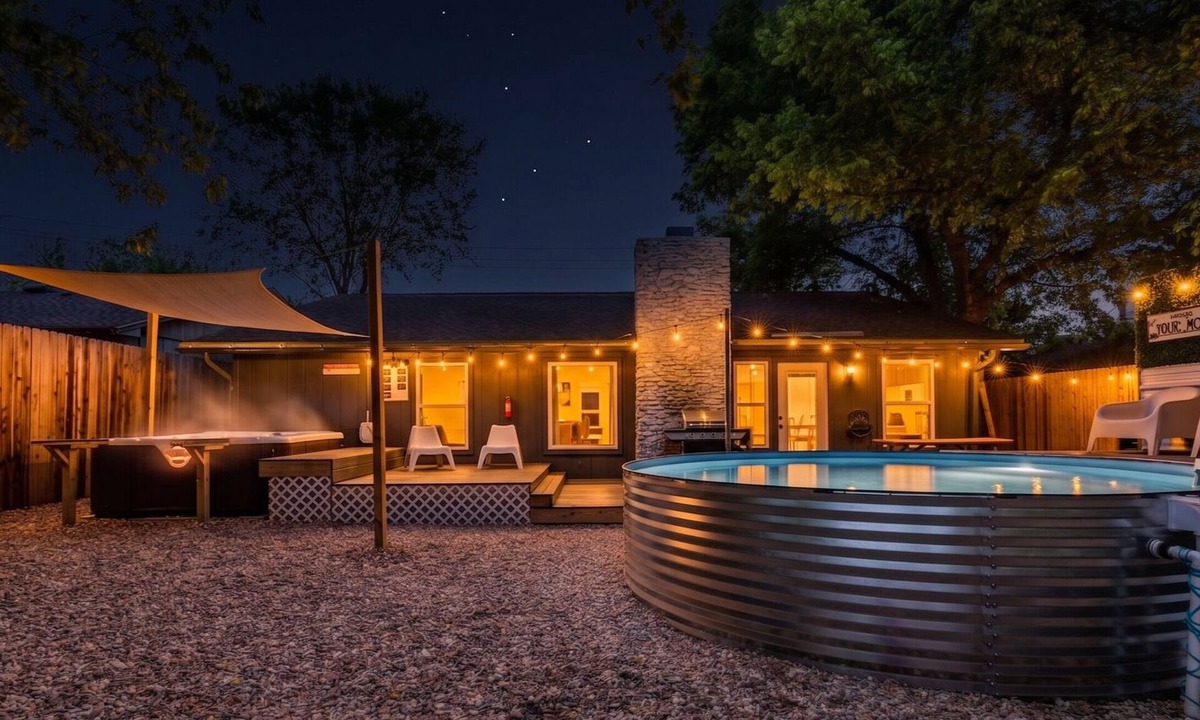 Austin House | Central/Heated Pool/Spa/Billiard Table/BBQ/Arcade/Shuffleboard
