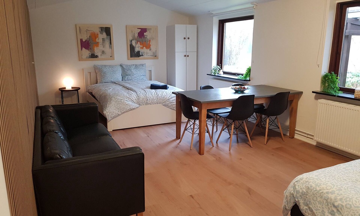Billund Apartment | Central Holiday Apartment in Billund - 500 m from Lego House