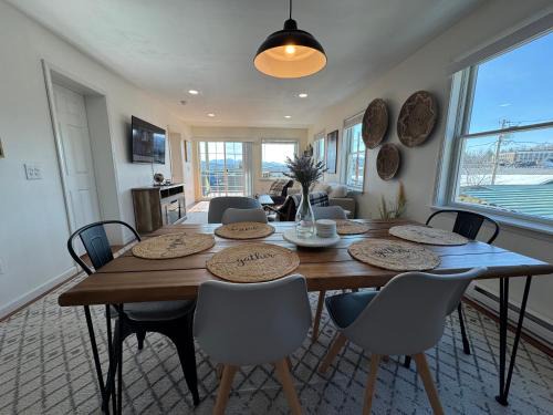 Lake Placid Apartment | Central Lake Placid Mountain Views