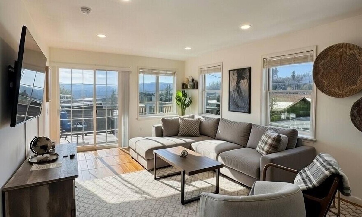 Lake Placid Apartment | Central Lake Placid Views