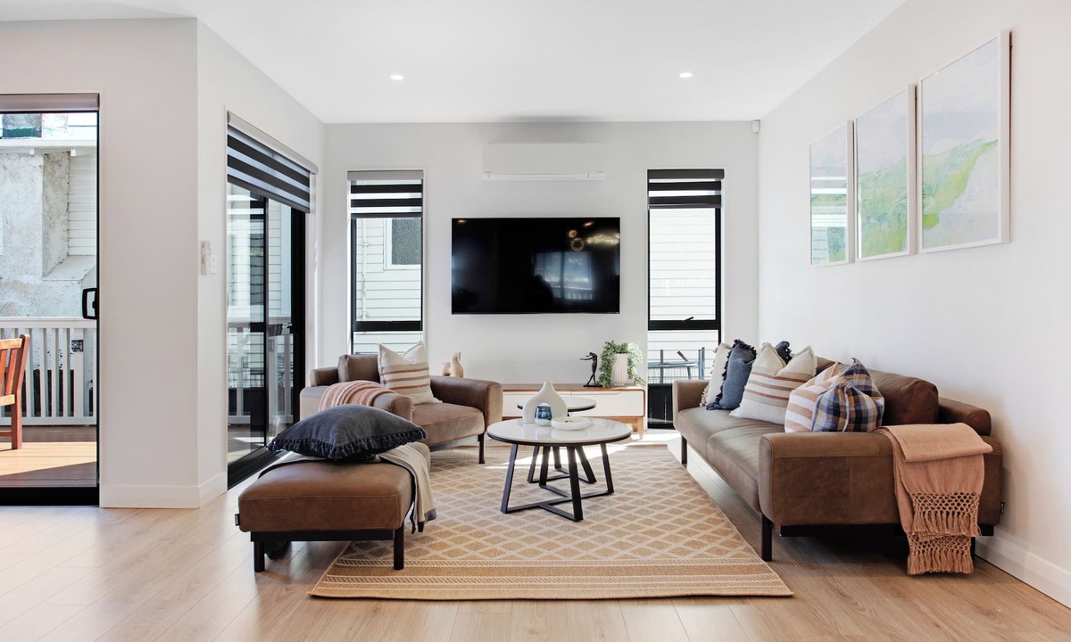 Sandringham Apartment | Central Oasis Townhouse with Parking