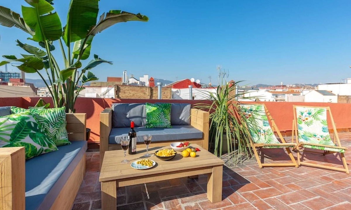 Esquerra de l'Eixample Apartment | Central penthouse with two spectacular terraces