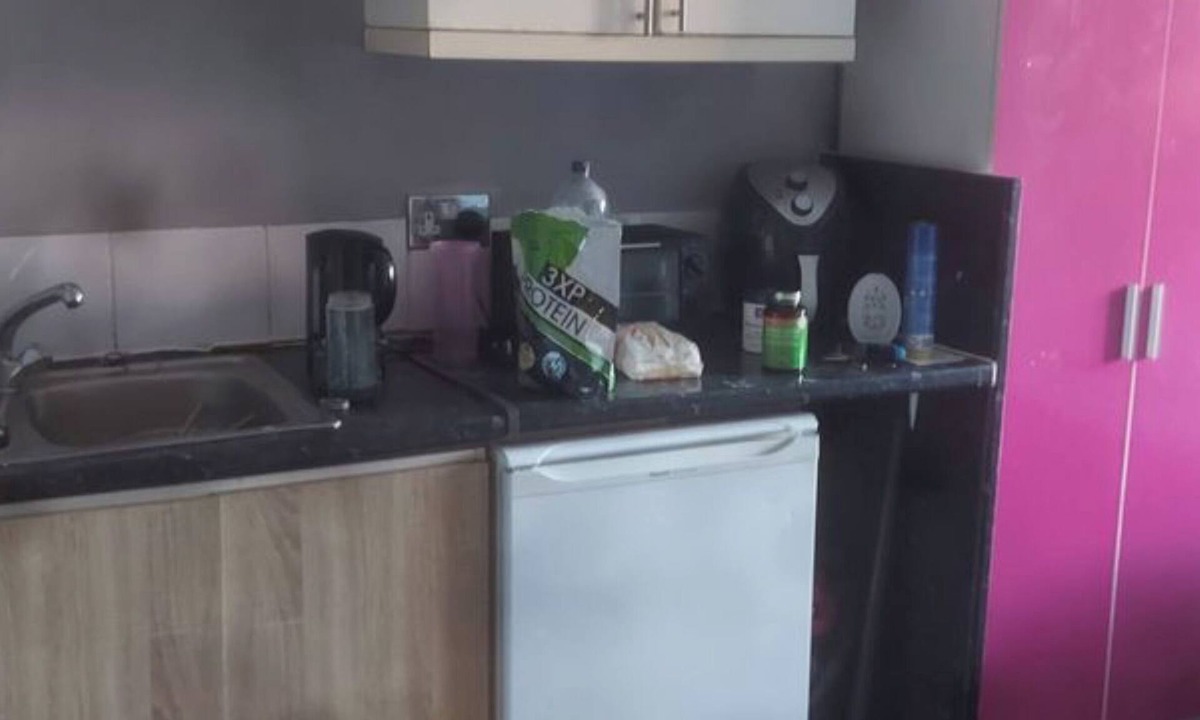 Preston Apartment | Central Preston Studio - Perfect City Break