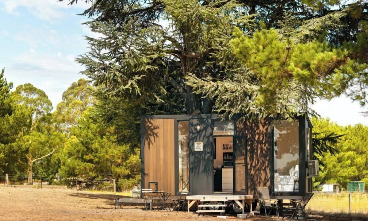 Malmsbury House | Central Ranges Retreat by Tiny Away