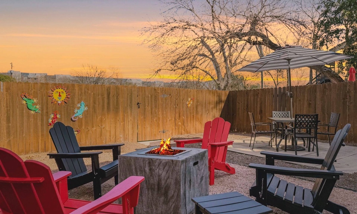 West Congress House | Central South Austin, Fenced Yard + Pets, Fire pit