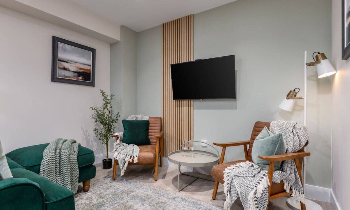 Stirling Apartment | Central Stirling City Escape