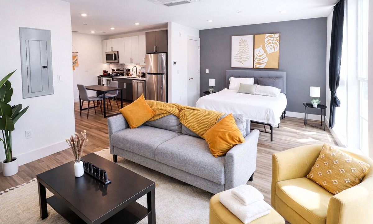 Brewerytown Apartment | Central Studio Gym Rooftop WiFi W/D