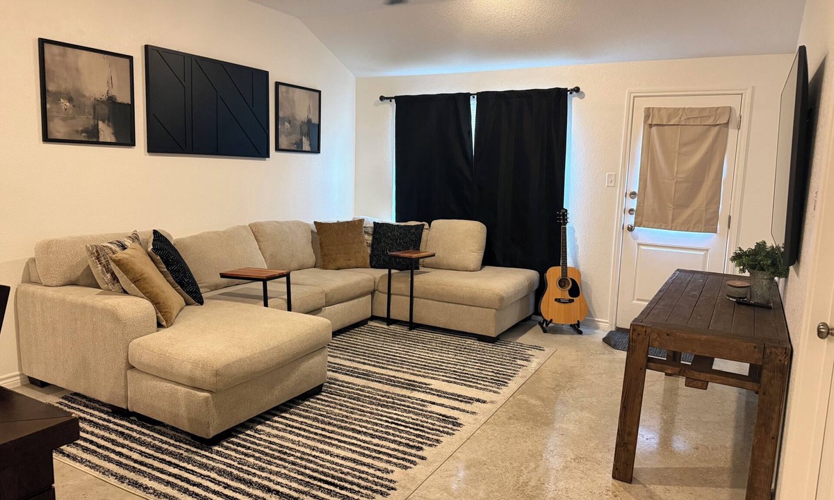 Copperas Cove House | Central Texas Charm in a cozy home with AC and comfortable amenities