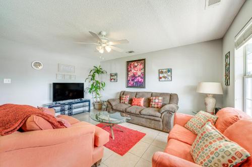 Warner Robins House | Central Warner Robins Vacation Rental with Yard