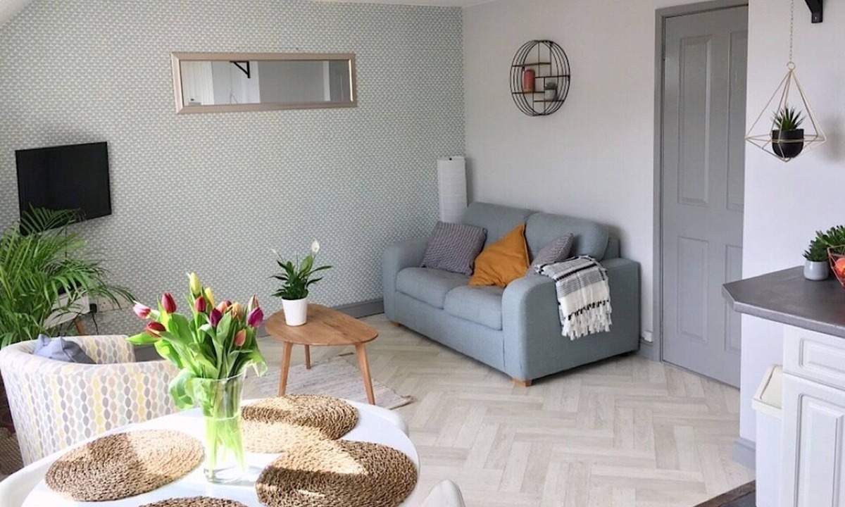 Mortehoe Apartment | Central Woolacombe Apartment with stylish decor and private parking