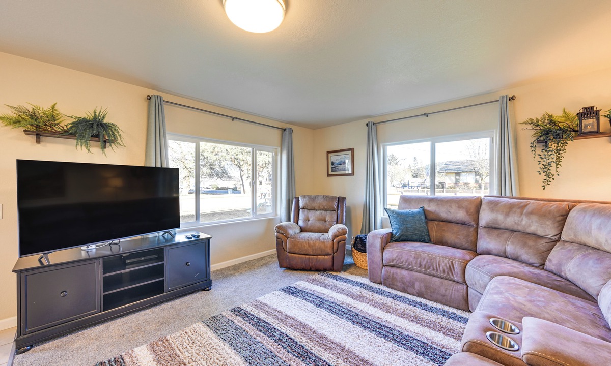 Centralia Cottage | Centralia Retreat: 2 Mi to NW Sports Hub & Outlets