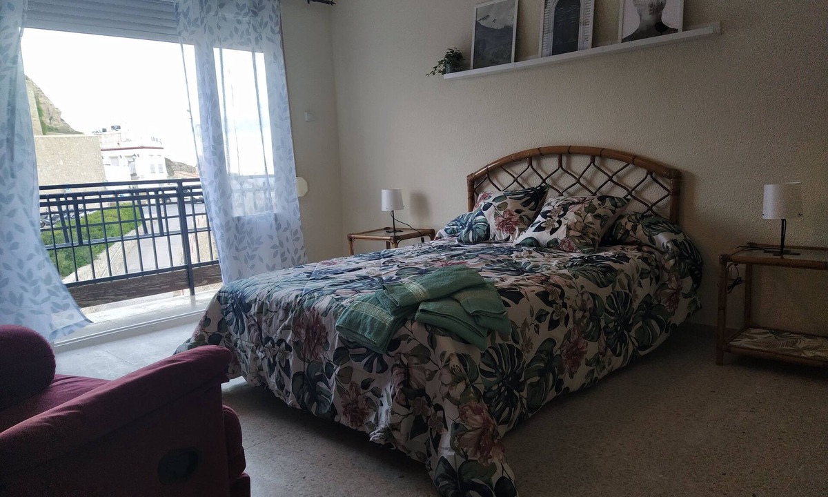 San Anton Apartment | Centrally located apartment in Alicante